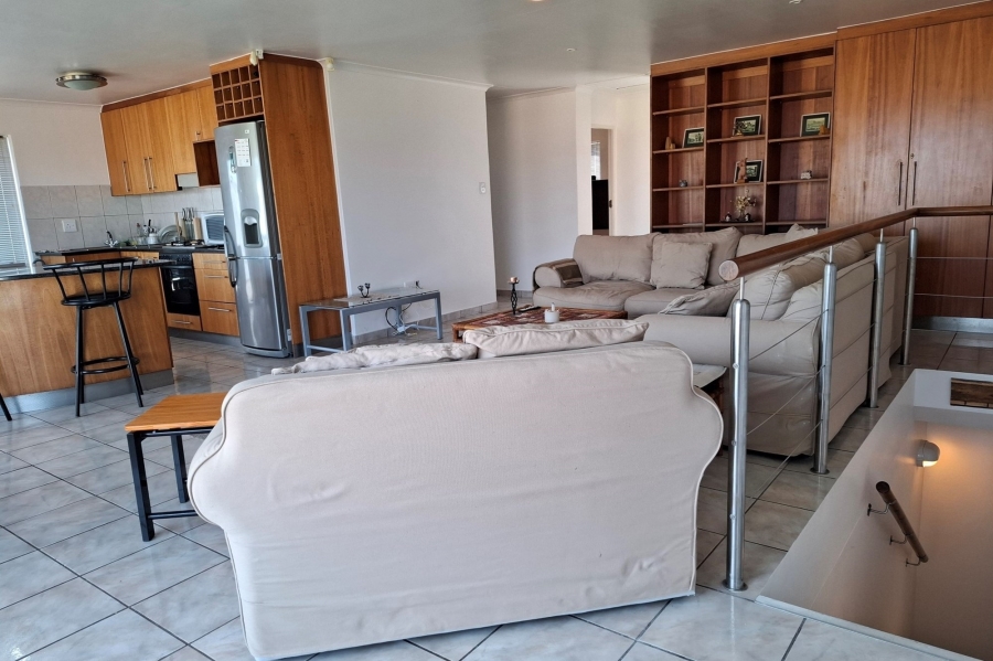 5 Bedroom Property for Sale in Bettys Bay Western Cape